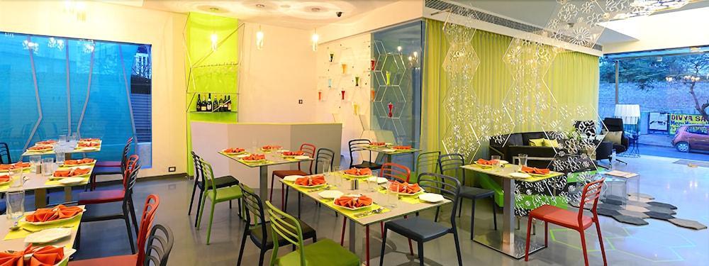 The Lime Boutique Suites Хидерабад Екстериор снимка