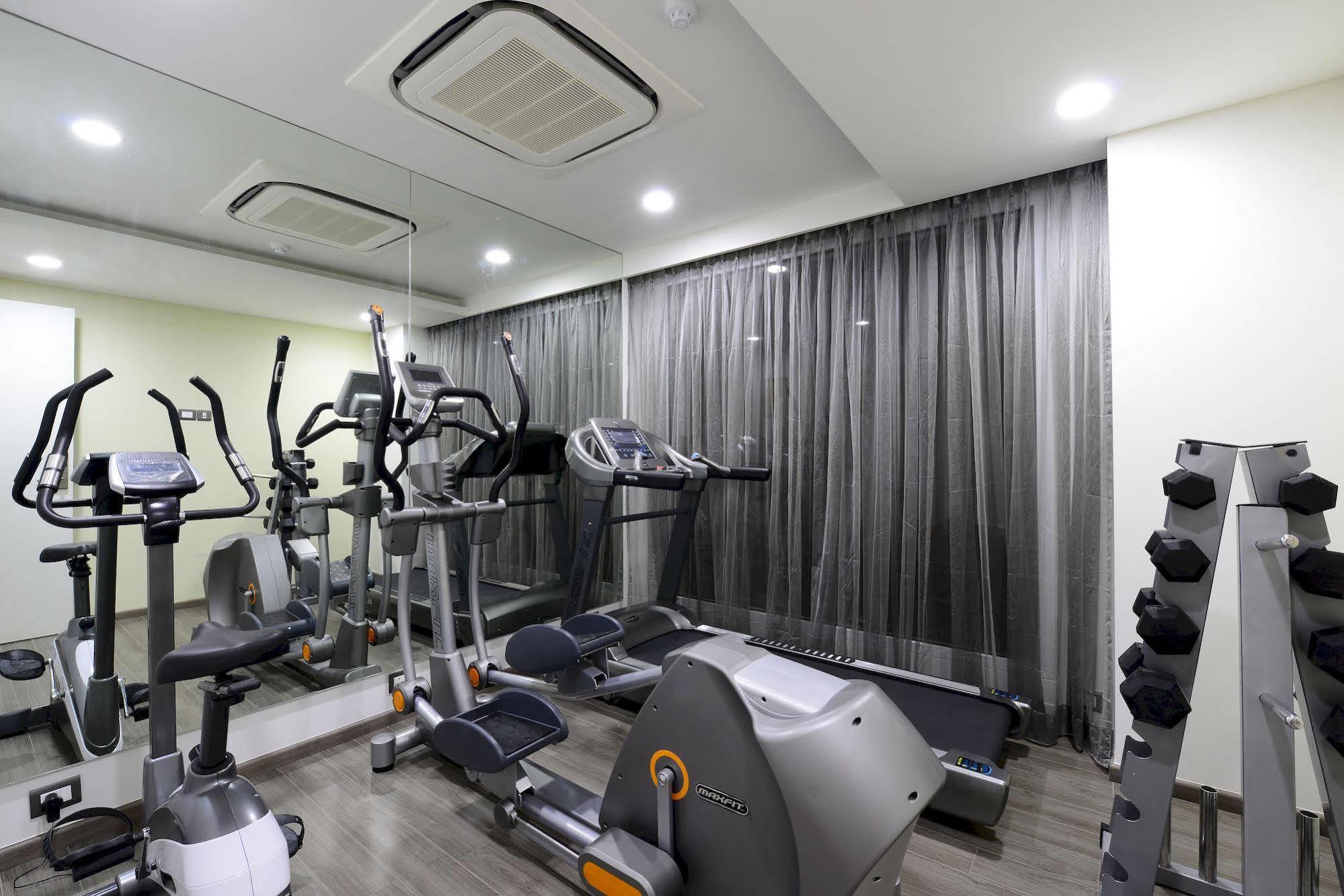 The Lime Boutique Suites Хидерабад Екстериор снимка